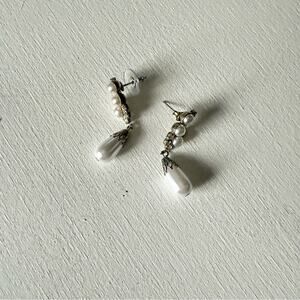 Vintage Pearl Jeweled Tear Drop Earrings